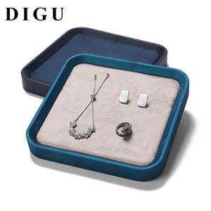 Plateau <span class=keywords><strong>de</strong></span> présentation <span class=keywords><strong>de</strong></span> bijoux DIGU en cuir PU et microfibre, moderne et luxueux, avec noir et bleu, pour colliers, bracelets, bagues - Product Image 4