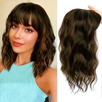 Perruque volumineuse pour femme, style européen-américain, réédition, cheveux blancs, effet ondulations aquatiques, en soie haute température, fabriquée à la machine, avec frange