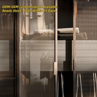 Système de dressing ouvert moderne et minimaliste en aluminium et verre, autoportant, avec penderie réglable, pour chambre et atelier, vente en gros