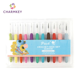 Aiguilles à Crochet en Fer à Manche Plastique Colorées pour Tricot DIY, Idéales pour le Tricot de Chandail et les Travaux d'<span class=keywords><strong>Aiguille</strong></span> en <span class=keywords><strong>Laine</strong></span> - Vente en Gros - Product Image 1