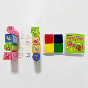 Offre Spéciale : Kit de Tampons de Récompense en Plastique pour Enfants avec Tampon Encreur Coloré et Étui – Jouet Éducatif, Kit de Tampons de Commentaires pour Enseignants – Vente en Gros Usine - Product Image 2
