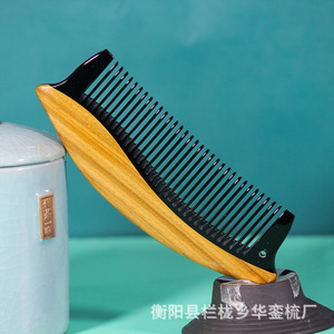 Peine de masaje de madera de Hengyang County Lanlong Township, peine de cuerno de vaca hecho a mano de 15 cm para mujeres, niños y adultos - Product Image 1