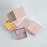 Boîte à tiroir coulissant portable haut de gamme avec doublure en microfibre pour bijoux, fabriquée à la main, écologique, en matériaux recyclés, personnalisable