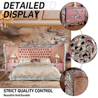 Ensembles de meubles de chambre à coucher en bois massif argenté sculptés à la main pour villa Lits king size classiques français de luxe en tissu rose