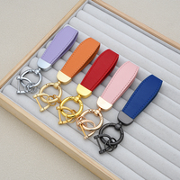 Porte-clés tendance en cuir PU et alliage de zinc, support créatif pour logo gravé au laser, pendentif de voiture personnalisé, cadeau de mode
