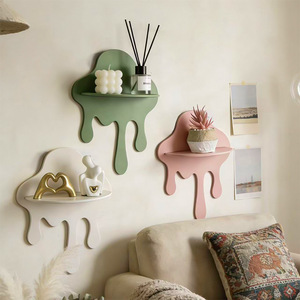 Prateleira de Armazenamento em Forma de Nuvem para Montar na Parede - Item Decorativo para Interiores de Homestay - Product Image 2