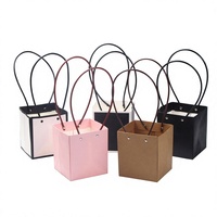 Boîte carrée colorée 11x11x13cm, sac à fleurs imperméable, carton 350g, mini sac à main, couleurs assorties, vente en gros pour fleuristes