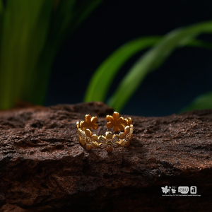 แหวนแฟชั่น สแตนเลสสตีล 316L ชุบทอง PVD ดีไซน์ลายดอกไม้ ทนทาน เป็นมิตรต่อสิ่งแวดล้อม - Product Image 3