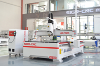 Machine de fraisage CNC Jinan 1325 pour le travail du bois, routeur CNC avec table à rainures en T pour la fabrication de violons et de guitares