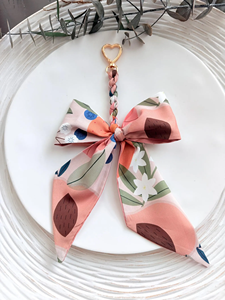 พวงกุญแจโบว์ทำมือ ผ้าพันคอไหมทอมือ พวงกุญแจห้อยกระเป๋า พวงกุญแจกระเป๋าถือ อุปกรณ์ตกแต่งกระเป๋า - Product Image 5