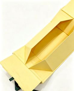 Caja de Regalo Rígida Amarilla de Forma Rectangular con Cinta Negra, Forro de Cartón de Alta Gama, Material de Cartón Marfil - Product Image 2