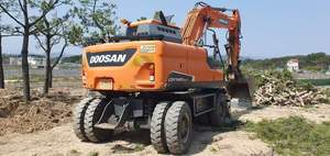 Excavatrices sur pneus Doosan DH140 DX140 d'occasion de bonne qualité, excavatrices coréennes Doosan d'occasion, pelle de 14 tonnes, matériel de construction - Product Image 4