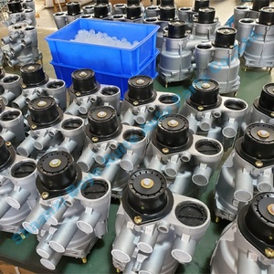 Fabricant Vanne <span class=keywords><strong>de</strong></span> commande 4 voies AE4162 AE4183 AE4421 AE4452 AE4448 Vannes <span class=keywords><strong>de</strong></span> frein <span class=keywords><strong>de</strong></span> camion Vanne <span class=keywords><strong>de</strong></span> protection quadruple à quatre circuits - Product Image 2