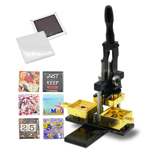 2026 Yeni 50x50mm Kare Buzdolabı Magneti Yapma Makinesi Manuel Plastik Rozet Yapıcı Akrilik/Karton Etiket için - Product Image 6