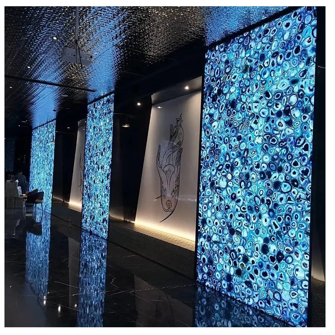 Luxury Natural Stone Blue Agate Semiprecious Gemstone Slabs Backlit Stone Table Tops And Wall Panels