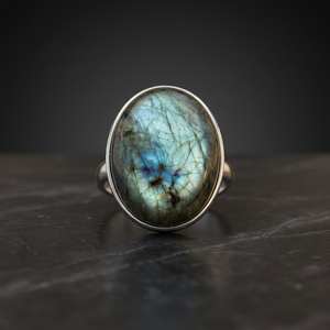 Anillo de Plata 925 para Hombre con Granate de Corte Ovalado, Engaste en Bisel, Estilo Bohemia, Hipoalergénico, Resistente al Deslustre, Anillo de Declaración con Colores Vibrantes - Product Image 3