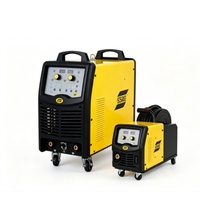 Soudeuse MIG industrielle à impulsions ESAB Fabricator Mig 500P 500A avec alimentateur de fil pour le soudage de composants de coque de chantier naval