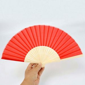 Éventail élégant à motif décoratif pour le Nouvel An et le Nouvel An chinois : Montrez votre style et votre amour - Product Image 1