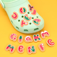 Breloques de chaussures en PVC personnalisées avec logo, motifs de Noël, dessins animés, lettres, fleurs, décorations 3D, accessoires d'Halloween pour sabots