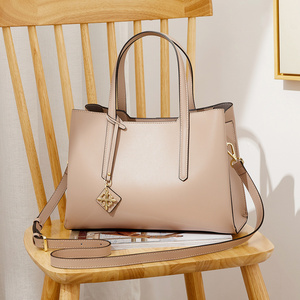Sac à main en cuir de vache véritable pour femme, grand sac, fourre-tout classique, à glands, tendance, nouveau, 2022, prix en gros - Product Image 2