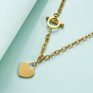 Collier avec pendentif en forme de cœur plaqué or 18 carats en acier inoxydable avec initiale lettre A pour femme, bijou à porter au quotidien, cadeau - Product Image 4