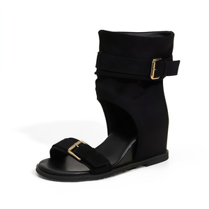 Sandales compensées mi-mollet à talon dissimulé pour femme, style urbain, confortables, en microfibre, doublure en polyuréthane, collection été, de créateur de luxe - Product Image 2