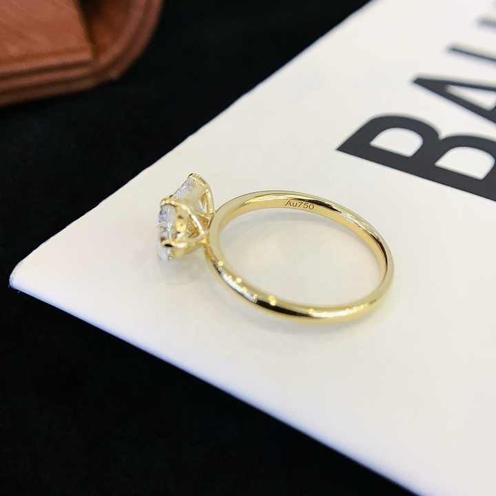 3g Fine 18k Yellow Gold Wedding Ring 1.55ct Lab Grown Diamond Pear and ...