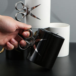 Tasse à café de luxe en céramique de porcelaine écologique de 350 ml, avec poignée en forme de ciseaux créatifs et finition électroplaquée - Product Image 4