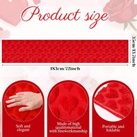 Napperons et Chemins de Table 3D Matelassés Brodés Cœur Saint-Valentin en Fausse Fourrure Douce et Pelucheuse Jacquard Printemps-Été Lavables et Durables