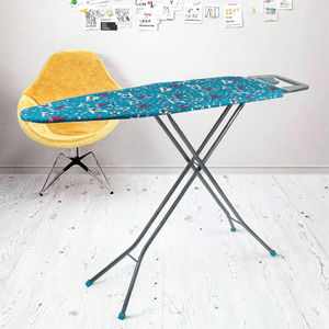 <span class=keywords><strong>Table</strong></span> à repasser pliante <span class=keywords><strong>de</strong></span> Type debout <span class=keywords><strong>de</strong></span> haute qualité <span class=keywords><strong>Table</strong></span> en fer en métal pour armoire salle <span class=keywords><strong>de</strong></span> bain cuisine utiliser sculpté techniques porte-vêtements - Product Image 2