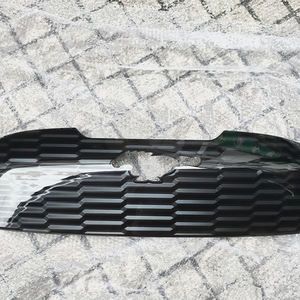 Grille avant de style OE pour <span class=keywords><strong>Ford</strong></span> Mustang MZ8Z8419AAPTM Mach-E 2023-2024 Finition noire brillante en plastique ABS - Product Image 4