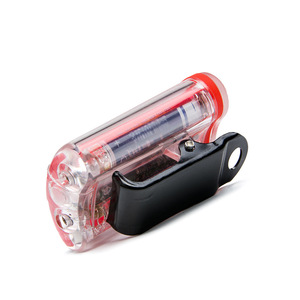 Feu arrière de vélo à LED directionnel haute intensité GMD4600, rouge, étanche, alimenté par batterie - Product Image 4