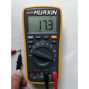 Multimètre numérique Fluke 17B+ à gamme automatique, tension AC/DC, courant hx1 - Product Image 1