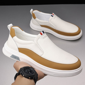 รองเท้าโลฟเฟอร์หนังลำลองสำหรับผู้ชาย สีขาว ระบายอากาศได้ดี พื้นยางแบบสวม ส้นเตี้ย เหมาะสำหรับใส่พักผ่อน - Product Image 2