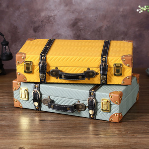Caja de Almacenamiento de Madera Retro Mystic Arts con Detalles en Cuero para Viajes, Decoración de Bodas, Diseño Minimalista para Equipaje - Product Image 1