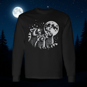 Camiseta de manga larga con diseño de parodia de tres mapaches que ronquen al luna - Product Image 3