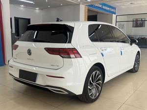 <span class=keywords><strong>Volkswagen</strong></span> <span class=keywords><strong>Golf</strong></span> 280TSI DSG Pro 1.4T 2023, 26,000 <span class=keywords><strong>km</strong></span>, Blanco, Pintura Original, Tracción Delantera, Auto Usado en Venta - Product Image 6