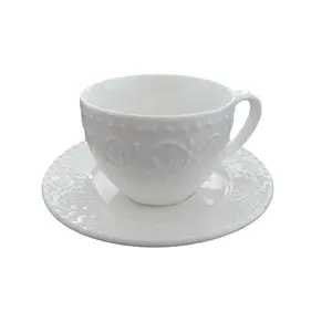 Tazza da caffè in rilievo europea tazza da tè in ceramica con fiore pomeridiano in ceramica tazze da ufficio creative