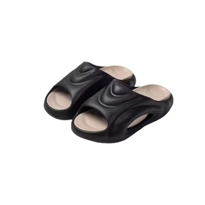 รองเท้าผู้ชายสำหรับฤดูร้อน ฤดูหนาว ฤดูใบไม้ร่วง น้ำหนักเบา แฟชั่นทันสมัย สีสันเข้ากัน ดีไซน์โดดเด่น ทนทาน ผลิตจากโฟม EVA ป้องกันกลิ่นอับ เหมาะสำหรับใส่ลำลอง - Product Image 3