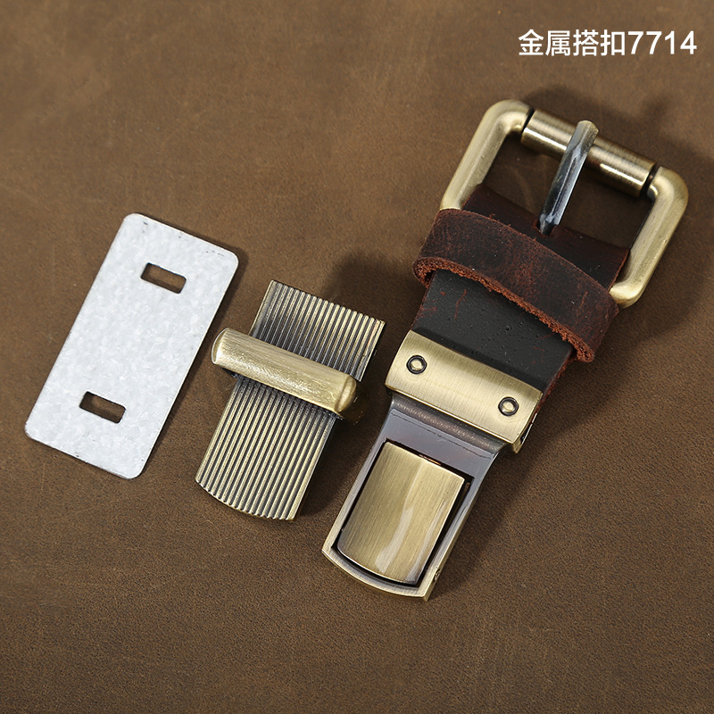 Hebilla metálica 7714