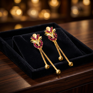Boucles d'oreilles pendantes en forme de feuille plaquées rhodium doré avec pierre rouge, style classique et élégant, pour fêtes et mariages - Product Image 2