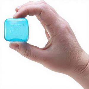 Jouet sensoriel anti-stress Schylling Needoh Nice Cube pour la décompression et la relaxation, à partir de 3 ans, unisexe - Product Image 1