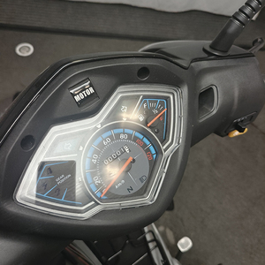 Motocicleta Scooter Underbone de 110cc a Gasolina al por Mayor para Hombre y Mujer - Product Image 3