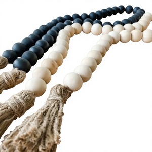 Guirlande de perles en bois naturel Art Déco, artisanale, décoration d'intérieur, ornement, guirlande décorative pour la table - Product Image 1