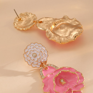 Kaimei 2027, Nuevos Pendientes de Moda Retro con Flores 3D, Pendientes de Flores <span class=keywords><strong>Multicapa</strong></span> para Mujer, Pendientes de Flores Esmaltados Simples y Lujosos para Mujer - Product Image 6