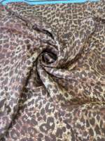 Écharpes en Soie en Gros 100% Soie Carrée Imprimé Léopard Jacquard Tissé Numérique 140x140cm Décontractée Douce pour la Peau Cadeau Femme