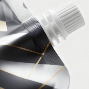 Bolsa Doypack con Boquilla de Aluminio Impresa Personalizada para Rellenar Líquidos como Crema de Manos, Champú, Jabón Lavavajillas y Productos para el Cuidado de la Piel - Product Image 5