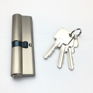 Cylindre de serrure à double ouverture standard en laiton à 6 goupilles, profil européen, avec sécurité de niveau 1 <span class=keywords><strong>ANSI</strong></span> et 3 clés - Product Image 1