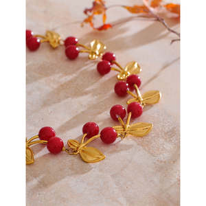 Collar de Moda con Dije de Fruta de Acero Inoxidable 2025 para Mujer, Exclusivo Dije de Cereza de Resina Roja, Collar Hecho a Mano - Product Image 3