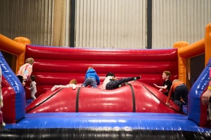 Montagne Gonfiabili Rosse per Giochi di Salto per Bambini, Casa Gonfiabile Morbida a Forma di <span class=keywords><strong>Montagna</strong></span> - Product Image 3